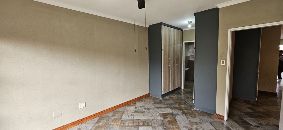 2 Bedroom Property for Sale in Three Rivers Gauteng