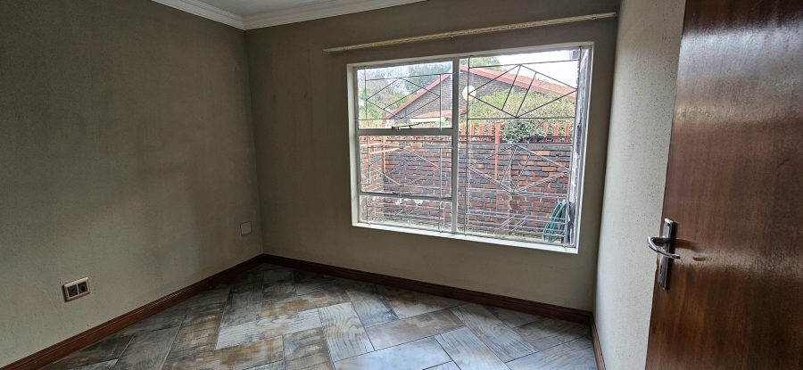 2 Bedroom Property for Sale in Three Rivers Gauteng