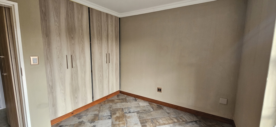 2 Bedroom Property for Sale in Three Rivers Gauteng