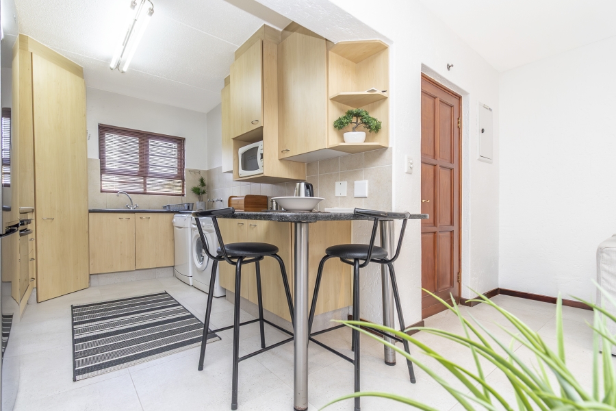 2 Bedroom Property for Sale in Sunninghill Gauteng