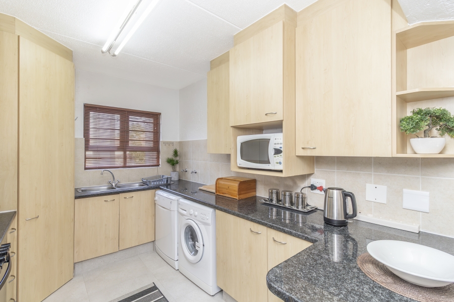 2 Bedroom Property for Sale in Sunninghill Gauteng