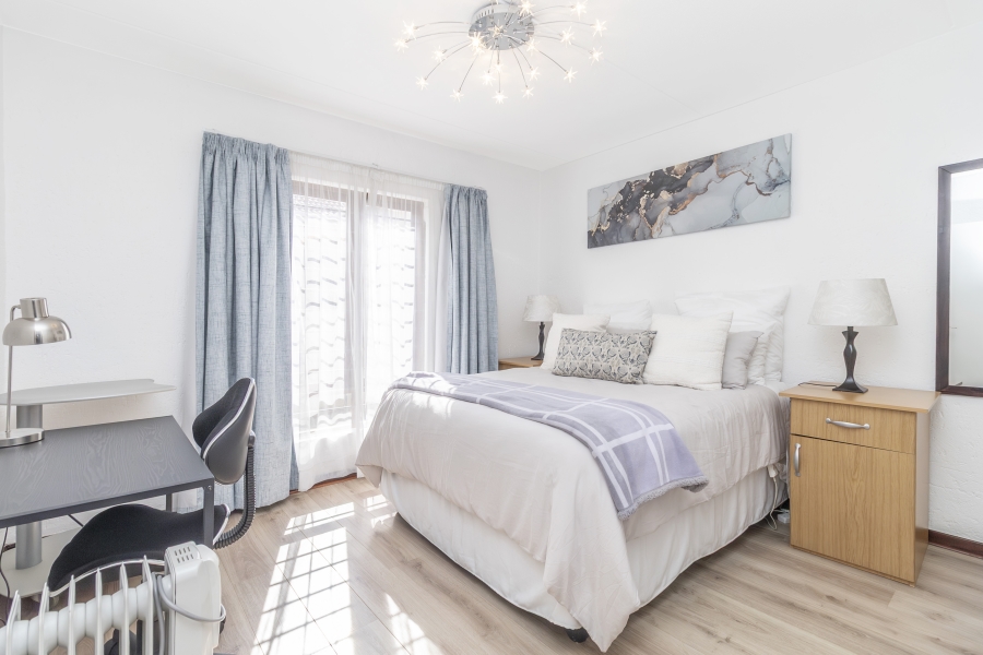 2 Bedroom Property for Sale in Sunninghill Gauteng
