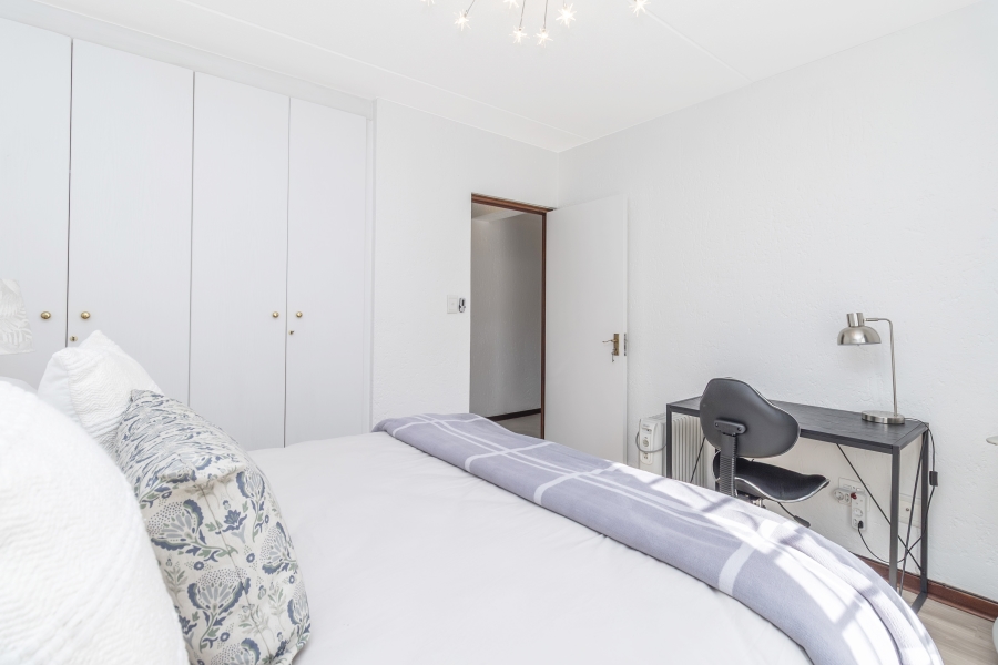 2 Bedroom Property for Sale in Sunninghill Gauteng