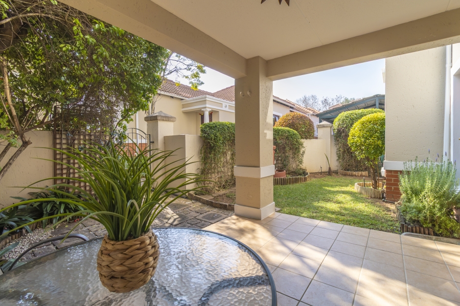 2 Bedroom Property for Sale in Sunninghill Gauteng
