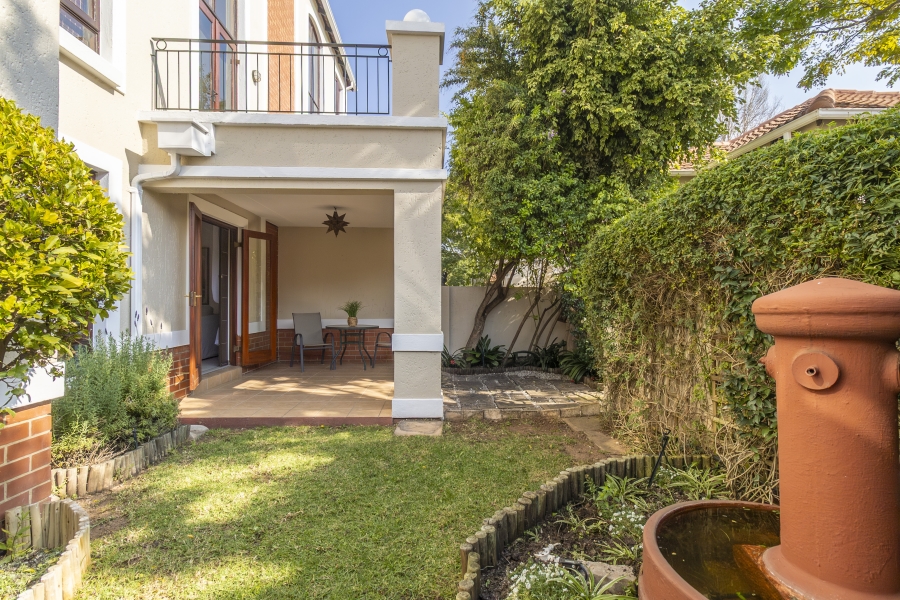 2 Bedroom Property for Sale in Sunninghill Gauteng