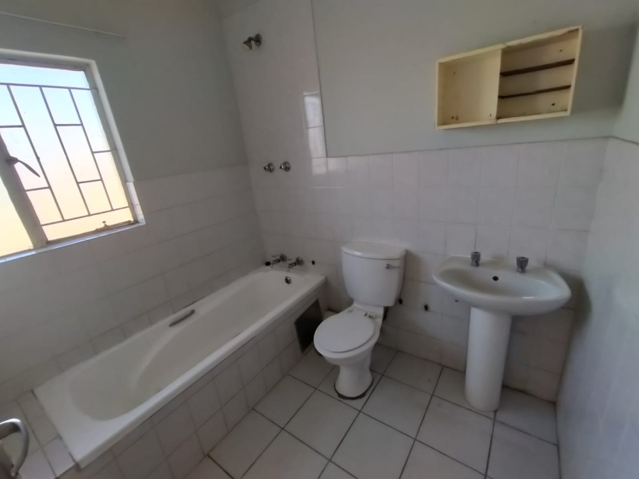 2 Bedroom Property for Sale in Kempton Park Central Gauteng