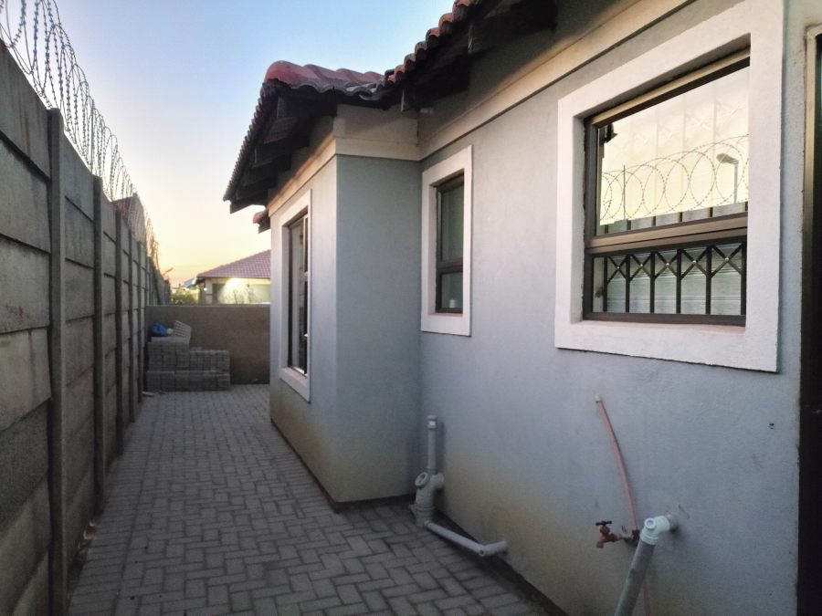 3 Bedroom Property for Sale in Vanderbijlpark CE 4 Gauteng
