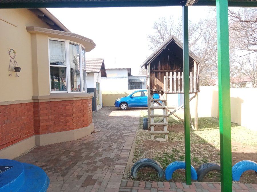 8 Bedroom Property for Sale in Nigel Gauteng