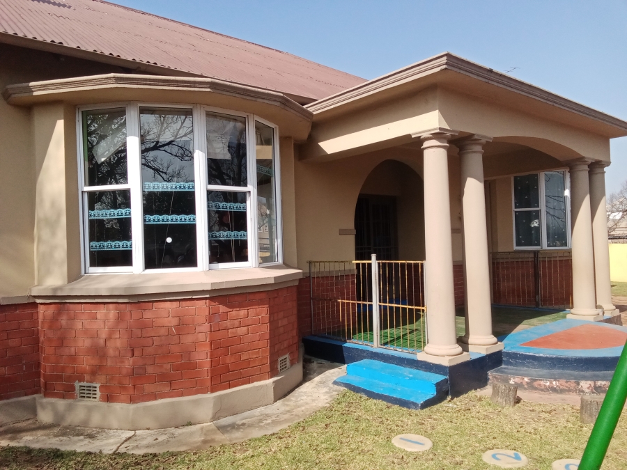 8 Bedroom Property for Sale in Nigel Gauteng