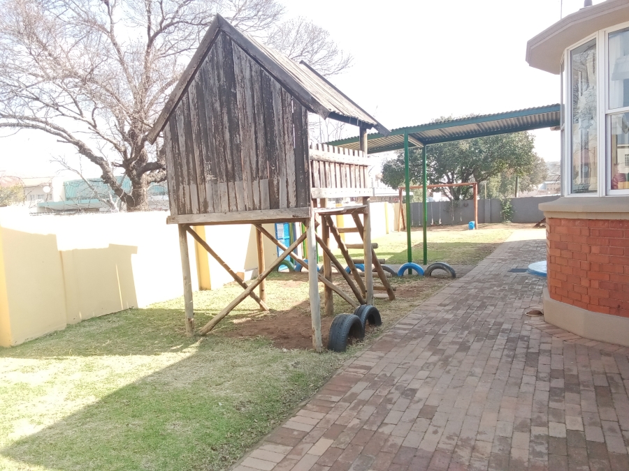 8 Bedroom Property for Sale in Nigel Gauteng