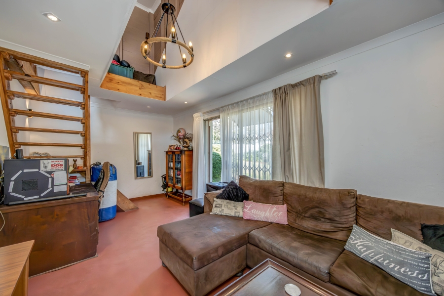 4 Bedroom Property for Sale in Northcliff Gauteng