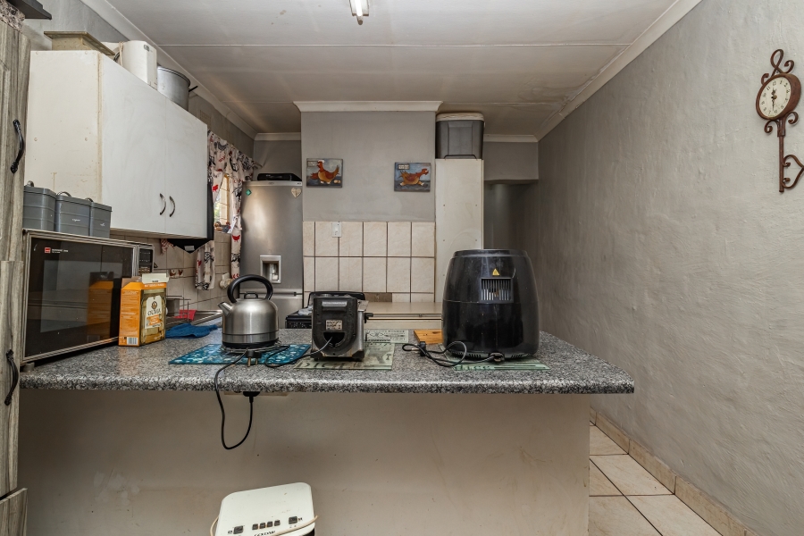 3 Bedroom Property for Sale in Agricultural Holding 475 Gauteng