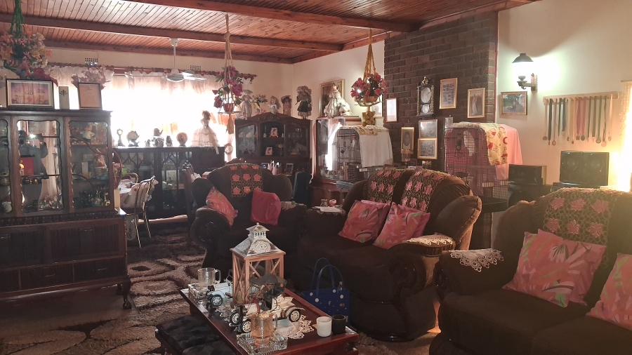 4 Bedroom Property for Sale in Dunnottar Gauteng