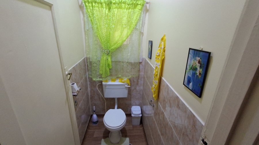 4 Bedroom Property for Sale in Dunnottar Gauteng