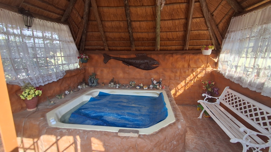 4 Bedroom Property for Sale in Dunnottar Gauteng