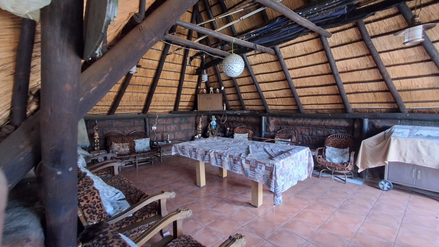 4 Bedroom Property for Sale in Dunnottar Gauteng