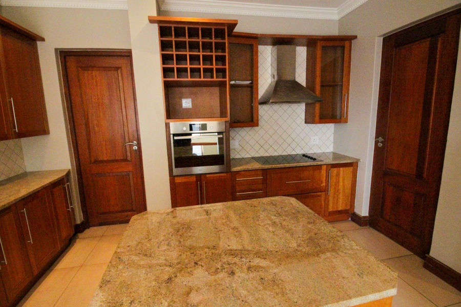 5 Bedroom Property for Sale in Waterkloof Ridge Gauteng