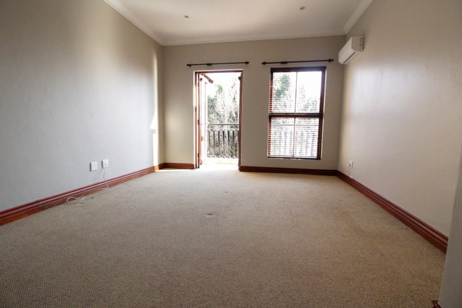5 Bedroom Property for Sale in Waterkloof Ridge Gauteng