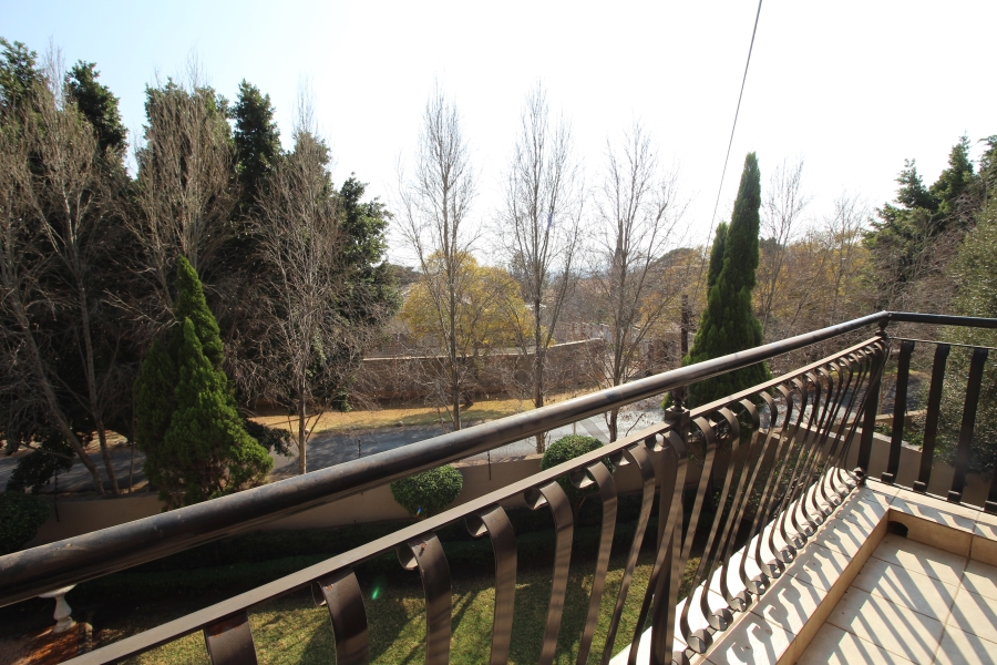 5 Bedroom Property for Sale in Waterkloof Ridge Gauteng