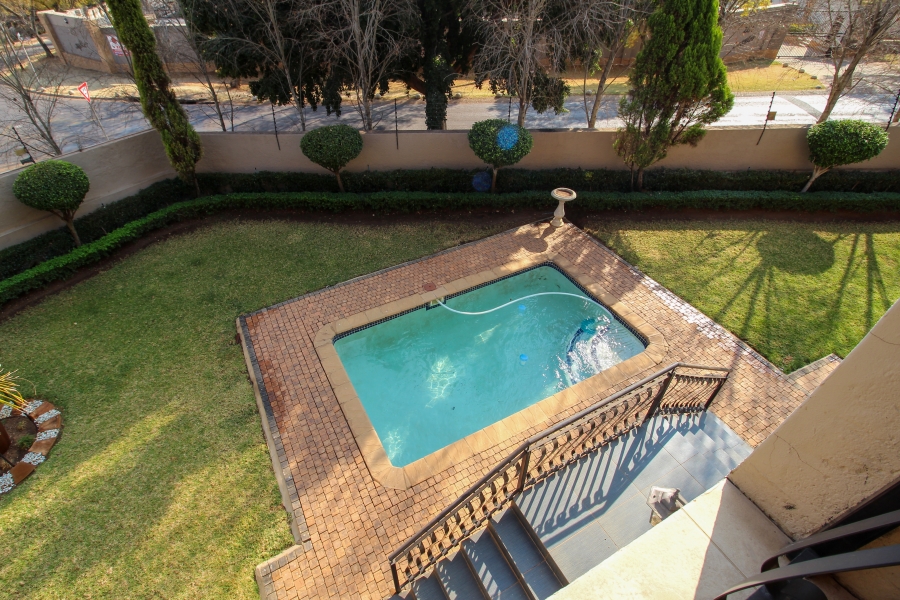 5 Bedroom Property for Sale in Waterkloof Ridge Gauteng