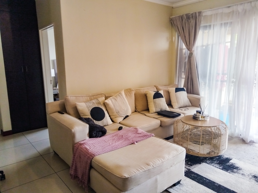 2 Bedroom Property for Sale in Erand Gardens Gauteng