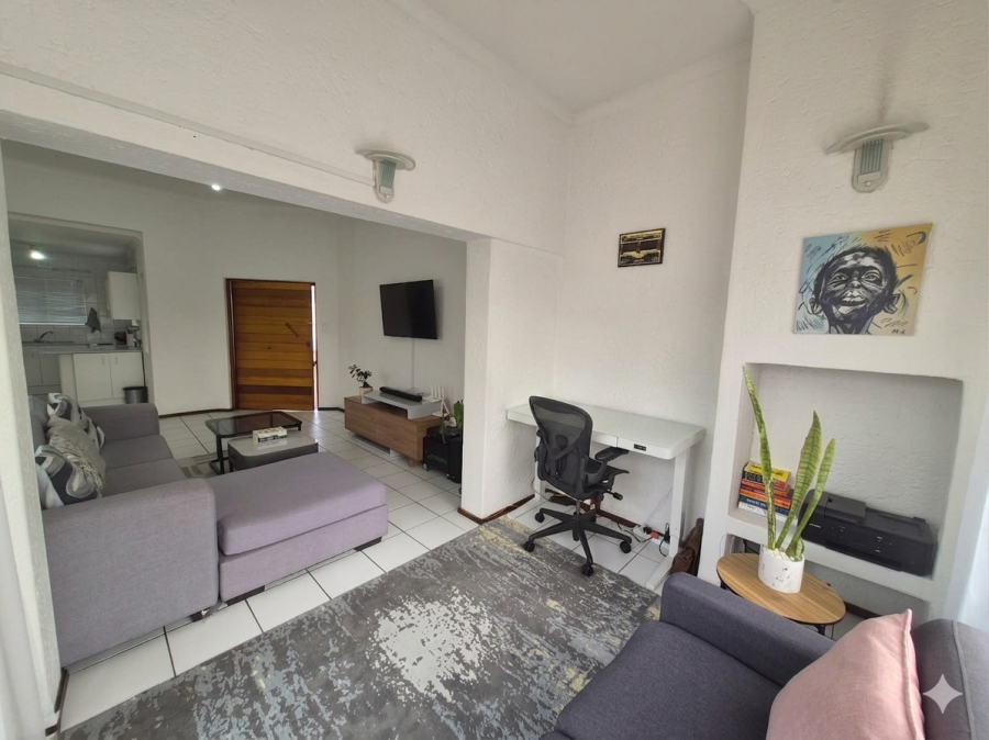 1 Bedroom Property for Sale in Bedfordview Gauteng