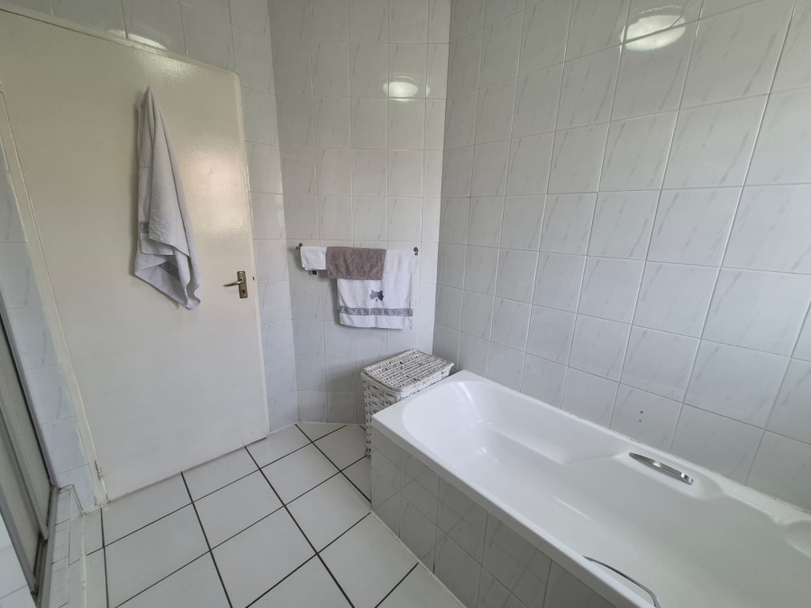 1 Bedroom Property for Sale in Bedfordview Gauteng