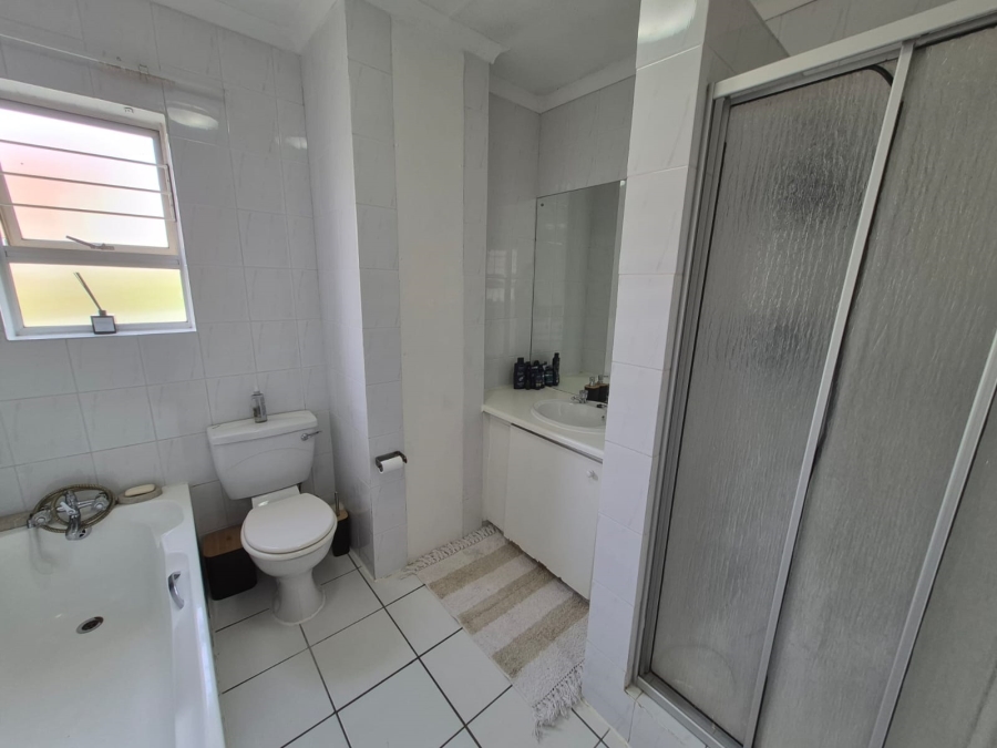 1 Bedroom Property for Sale in Bedfordview Gauteng