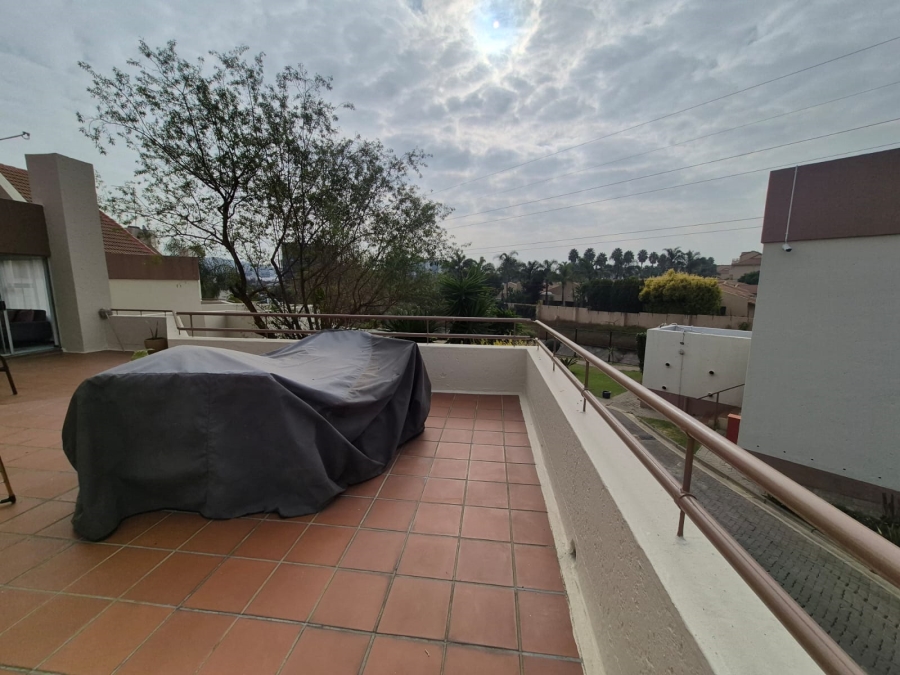 1 Bedroom Property for Sale in Bedfordview Gauteng
