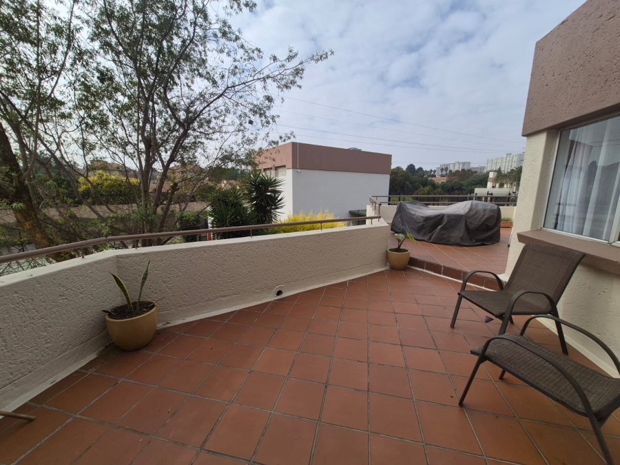 1 Bedroom Property for Sale in Bedfordview Gauteng