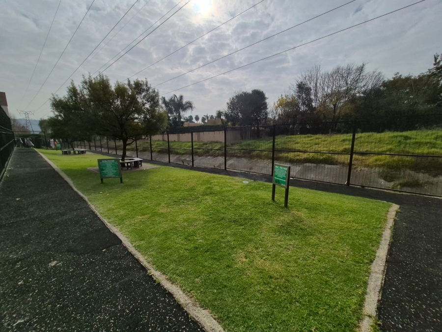 1 Bedroom Property for Sale in Bedfordview Gauteng