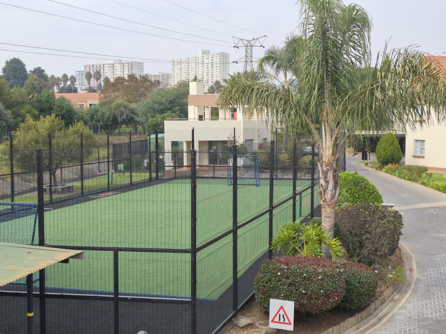 1 Bedroom Property for Sale in Bedfordview Gauteng