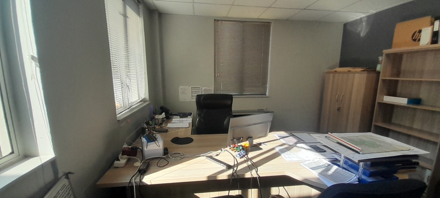To Let Commercial Property for Rent in Faerie Glen Gauteng