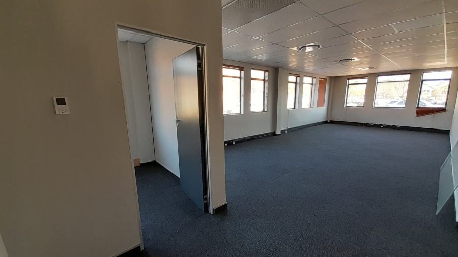 To Let Commercial Property for Rent in Faerie Glen Gauteng