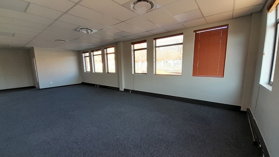 To Let Commercial Property for Rent in Faerie Glen Gauteng