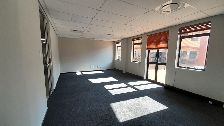 To Let Commercial Property for Rent in Faerie Glen Gauteng