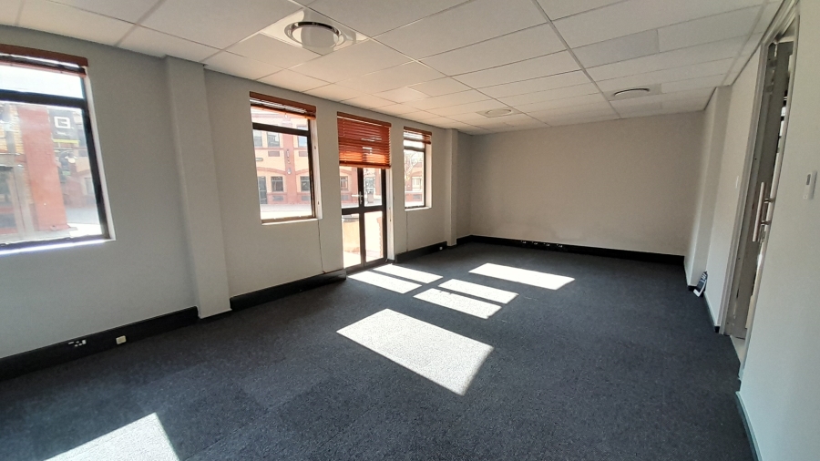 To Let Commercial Property for Rent in Faerie Glen Gauteng