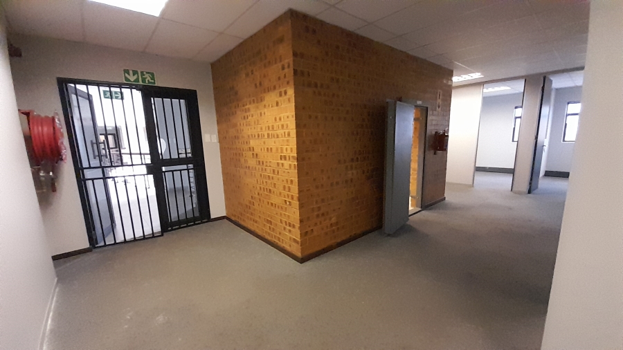 To Let Commercial Property for Rent in Faerie Glen Gauteng