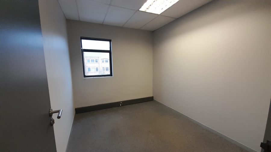 To Let Commercial Property for Rent in Faerie Glen Gauteng