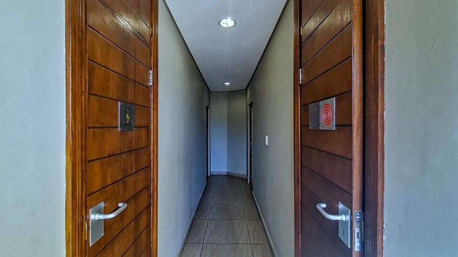 To Let Commercial Property for Rent in Honeydew Gauteng