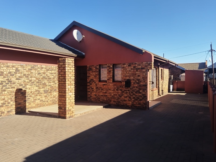3 Bedroom Property for Sale in Sebokeng Zone 10 Gauteng