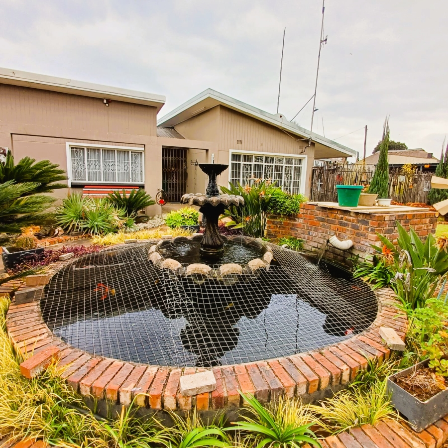 4 Bedroom Property for Sale in Meyerton Central Gauteng