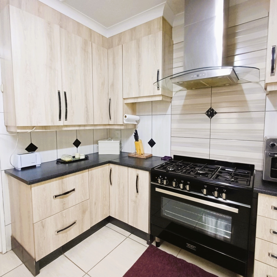 4 Bedroom Property for Sale in Meyerton Central Gauteng