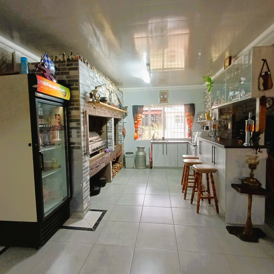 4 Bedroom Property for Sale in Meyerton Central Gauteng