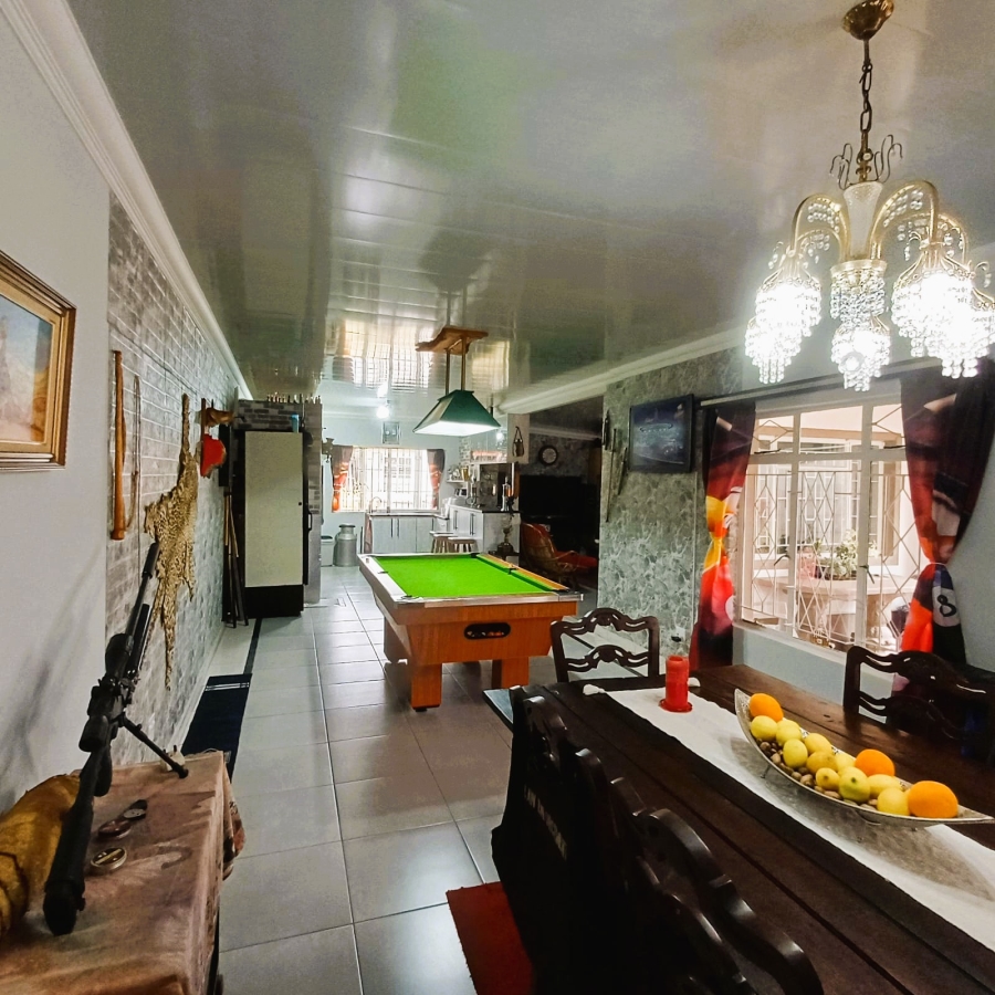 4 Bedroom Property for Sale in Meyerton Central Gauteng