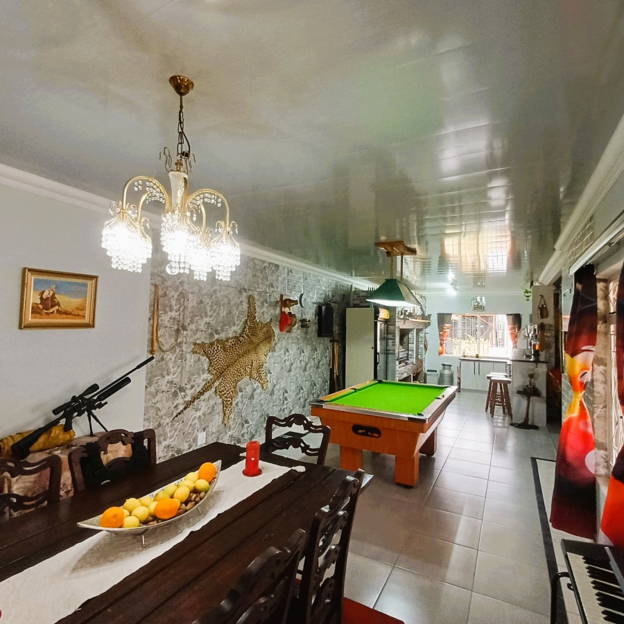 4 Bedroom Property for Sale in Meyerton Central Gauteng