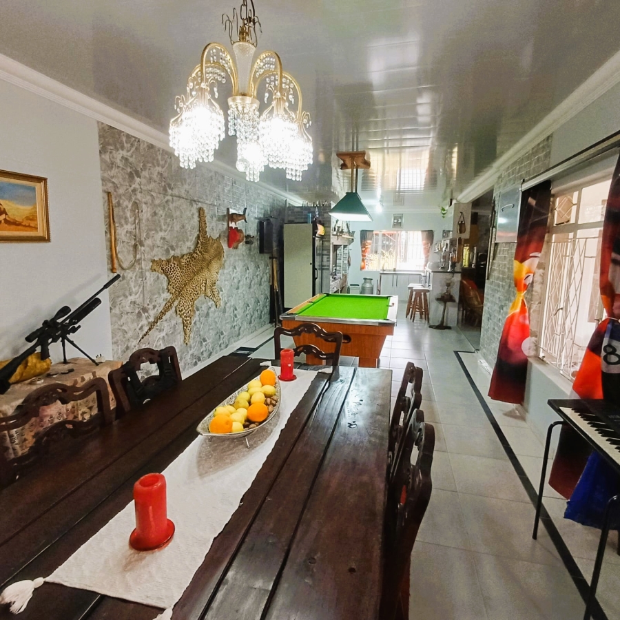 4 Bedroom Property for Sale in Meyerton Central Gauteng