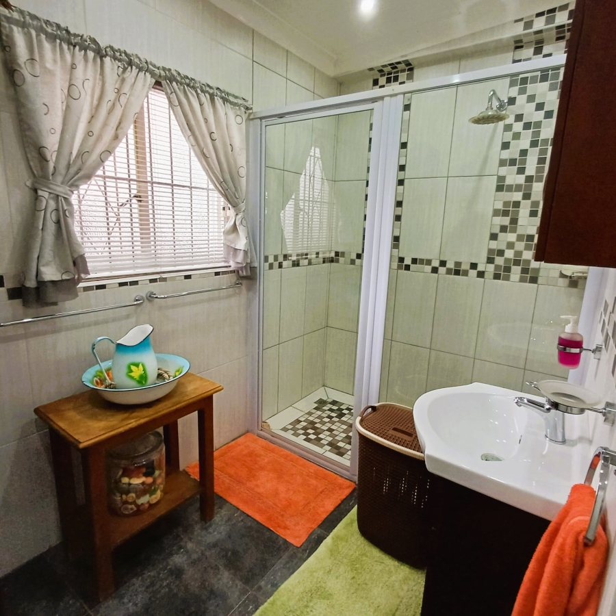 4 Bedroom Property for Sale in Meyerton Central Gauteng