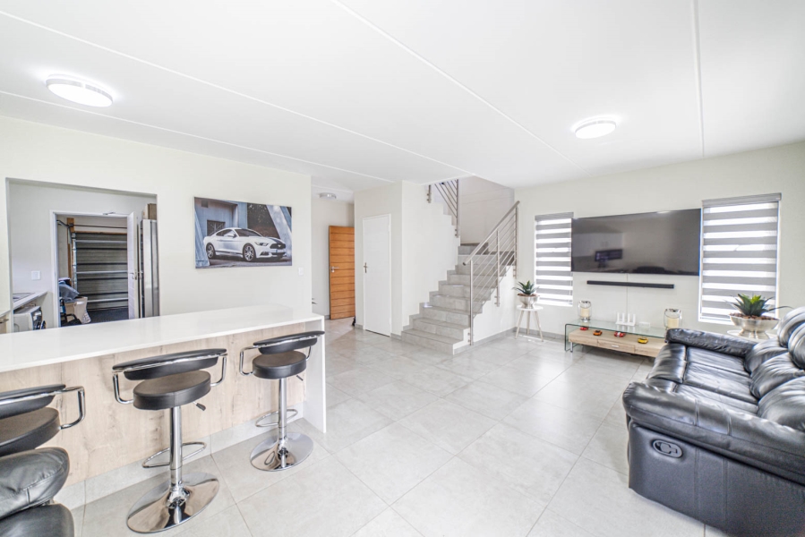To Let 3 Bedroom Property for Rent in Craigavon Gauteng