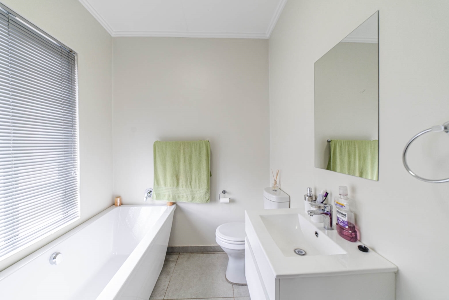 To Let 3 Bedroom Property for Rent in Craigavon Gauteng